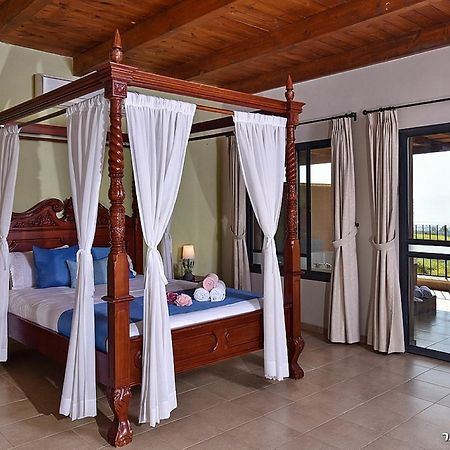 Lake Of Legends Villa Livnim Ngoại thất bức ảnh